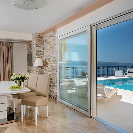 Sun Palace With Luxury 5 Bedroom And Amazing Panoramic Sea Views Villa *