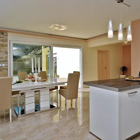 Sun Palace With Luxury 5 Bedroom And Amazing Panoramic Sea Views *