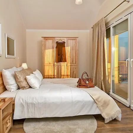 Sun Palace With Luxury 5 Bedroom And Amazing Panoramic Sea Views *