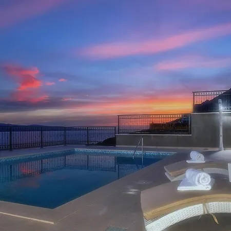 Villa Sun Palace With Luxury 5 Bedroom And Amazing Panoramic Sea Views *