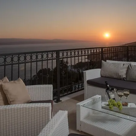 Sun Palace With Luxury 5 Bedroom And Amazing Panoramic Sea Views Villa *