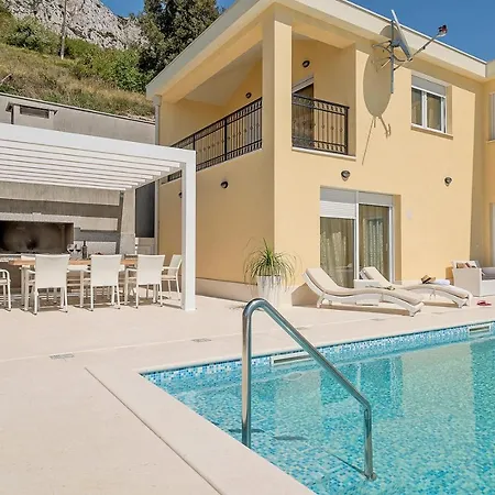 Sun Palace With Luxury 5 Bedroom And Amazing Panoramic Sea Views Villa *