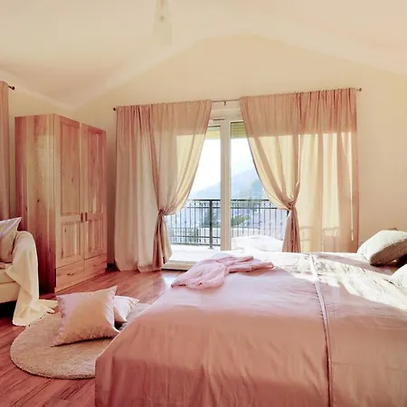 Villa Sun Palace With Luxury 5 Bedroom And Amazing Panoramic Sea Views