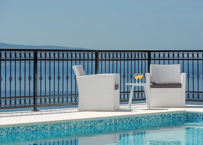 Sun Palace With Luxury 5 Bedroom And Amazing Panoramic Sea Views *