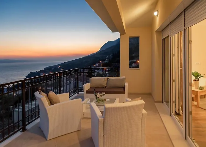 Sun Palace With Luxury 5 Bedroom And Amazing Panoramic Sea Views *