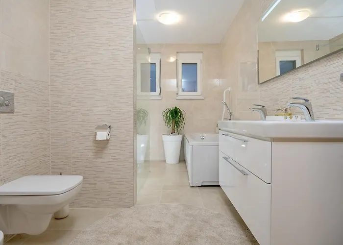 Sun Palace With Luxury 5 Bedroom And Amazing Panoramic Sea Views Villa