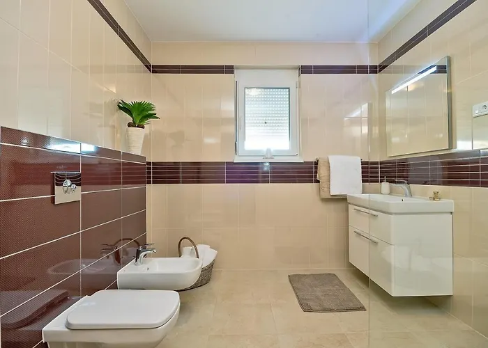 Sun Palace With Luxury 5 Bedroom And Amazing Panoramic Sea Views Villa